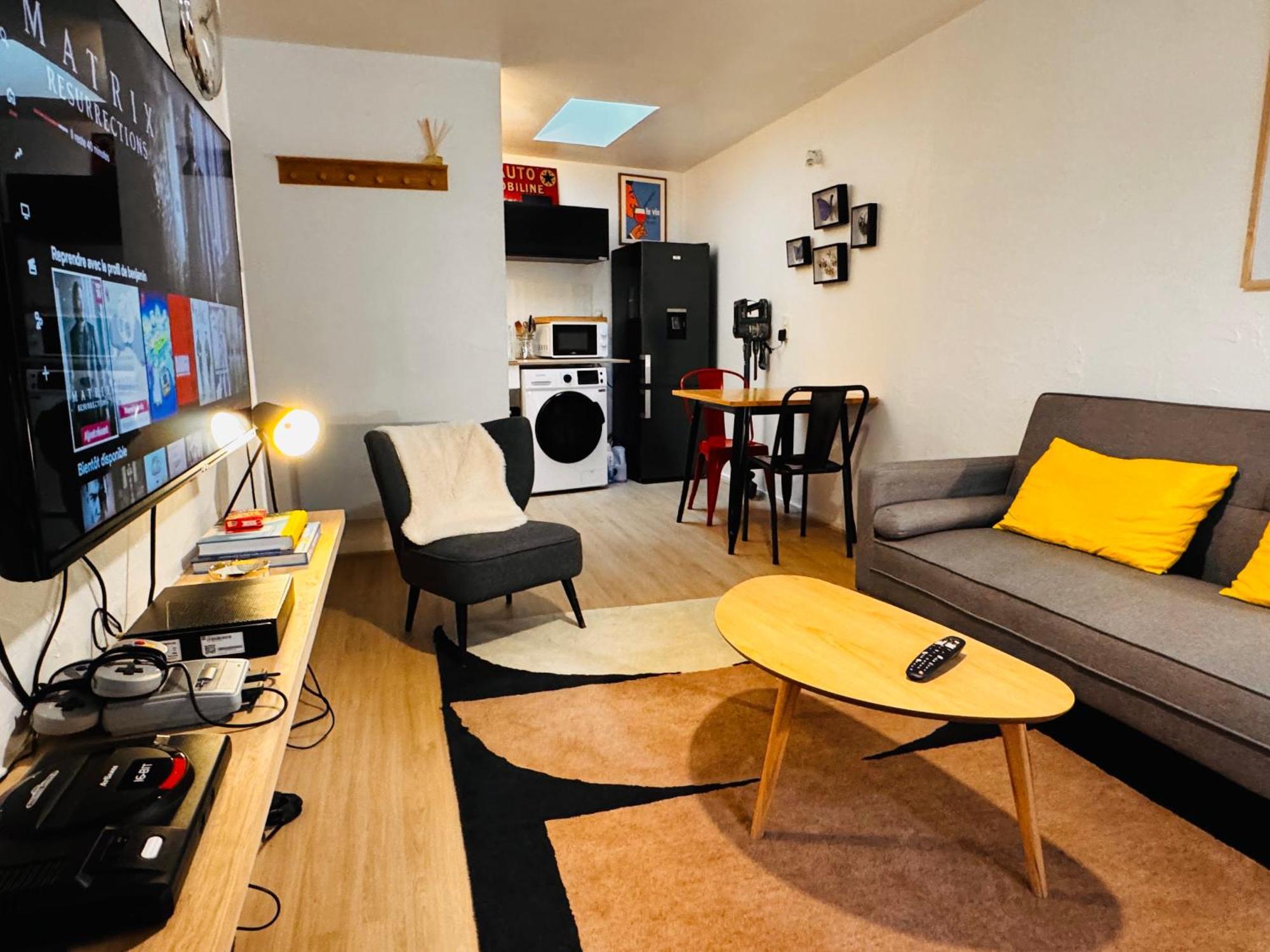 Le Petit Re, Hypercentre, Garage Prive, Terrasse Apartment Niort Bagian luar foto